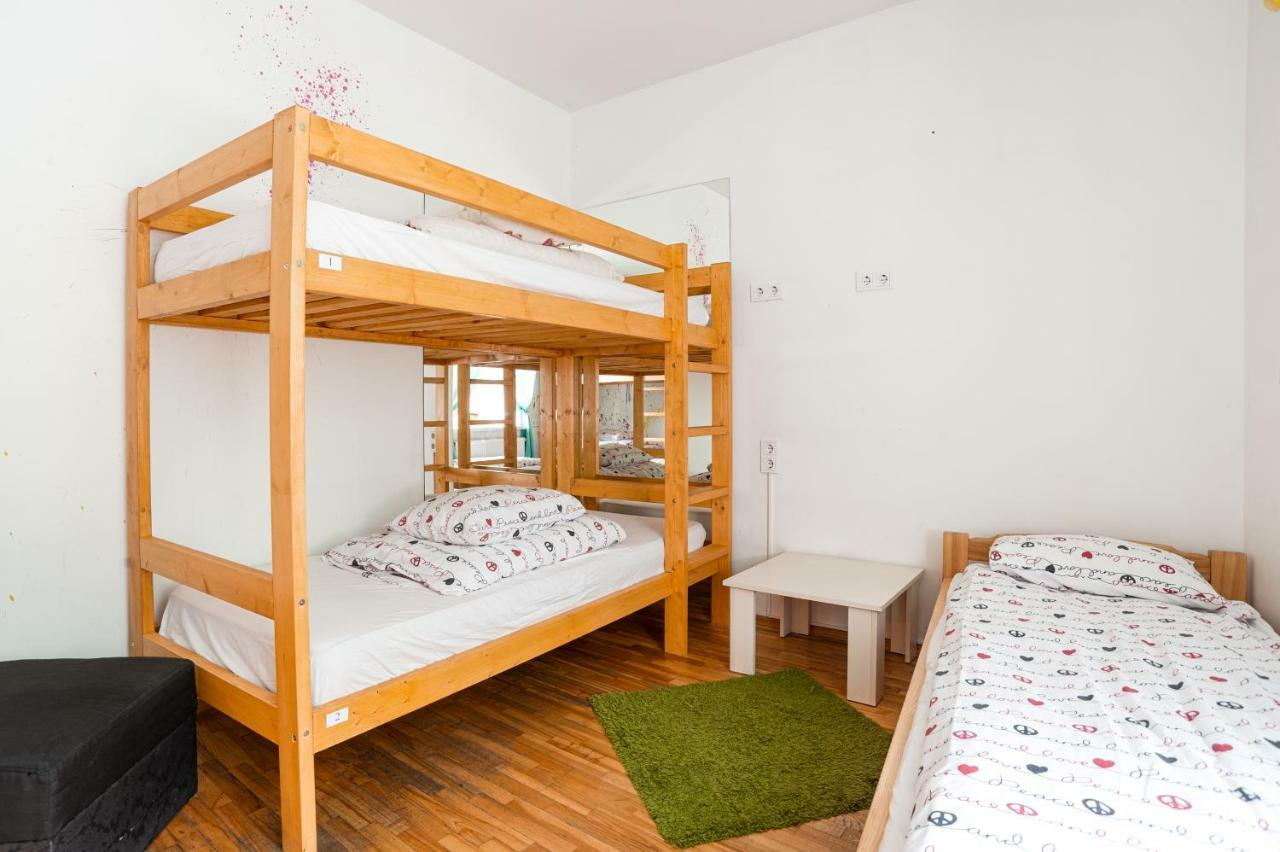 Pogo Hostel Vilna Exterior foto A bunk bed